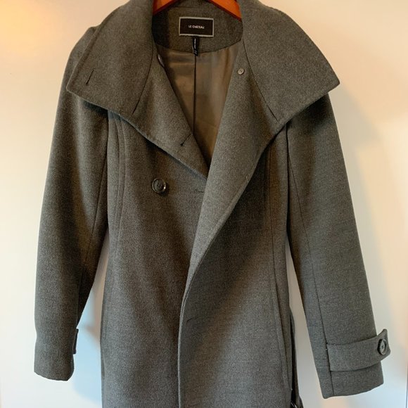 Le Chateau Women's Winter Coat - Picture 3 of 17